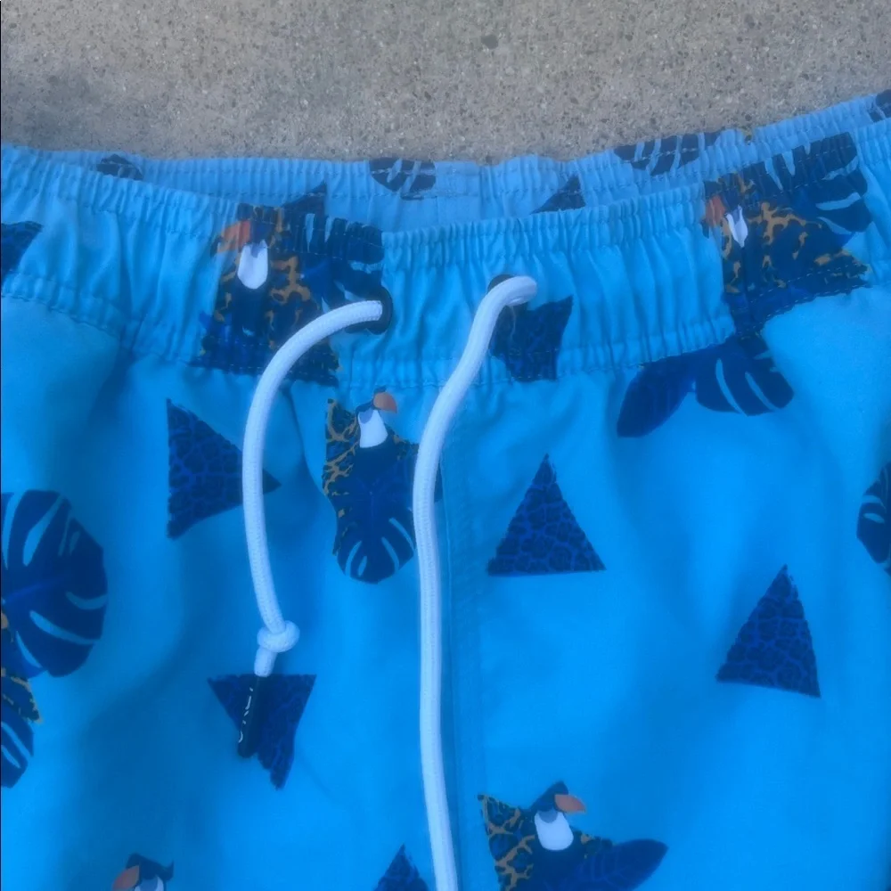 Oakley Toucan Tropics 16 Beach Blue Swim Trunks Shorts Men's Size XL